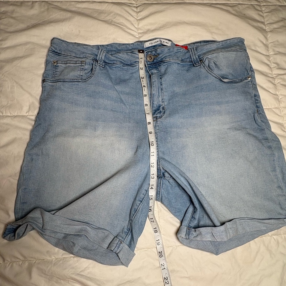 Celebrity Pink Light Blue Jean Shorts - Picture 5 of 10